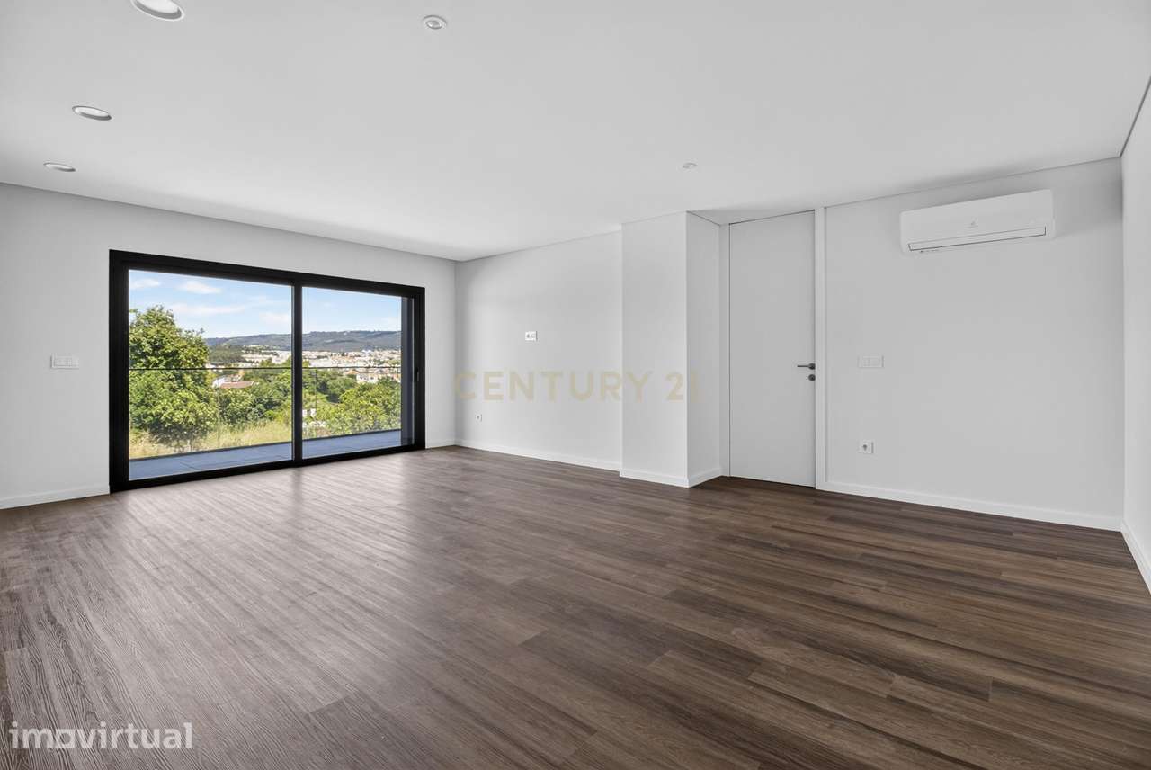 T3 Novo em Ferreiros, Braga | Suíte e 2 Quartos com Closet e Varanda P - Grande imagem: 4/54