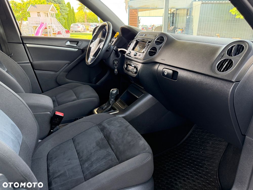 Volkswagen Tiguan 2.0 TDI DPF 4Motion BlueMotion Technology DSG Exclusive - 17