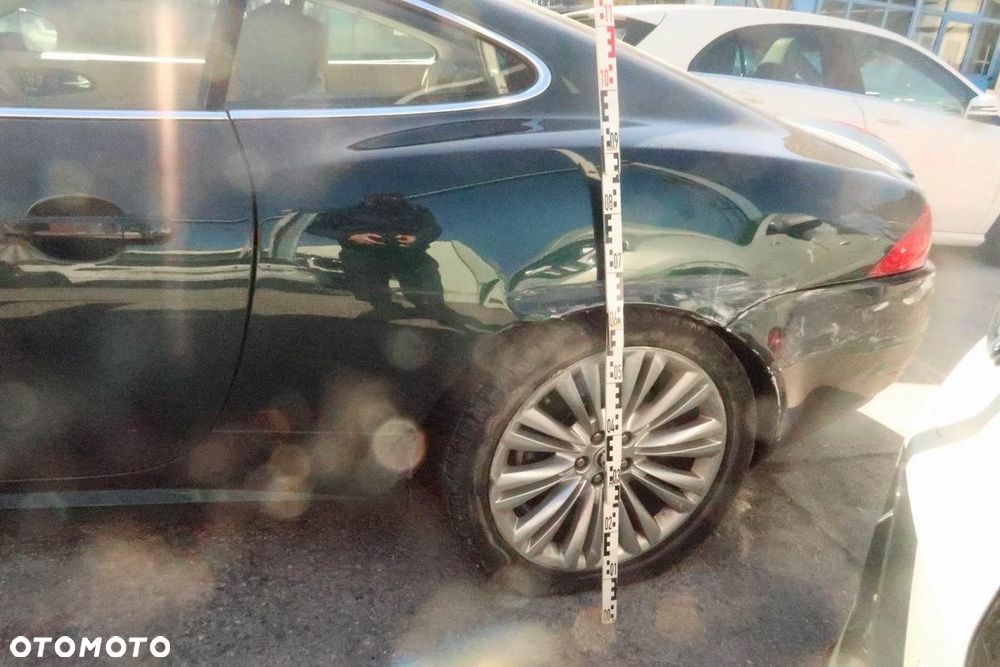 Jaguar XK 5.0 Portfolio - 11