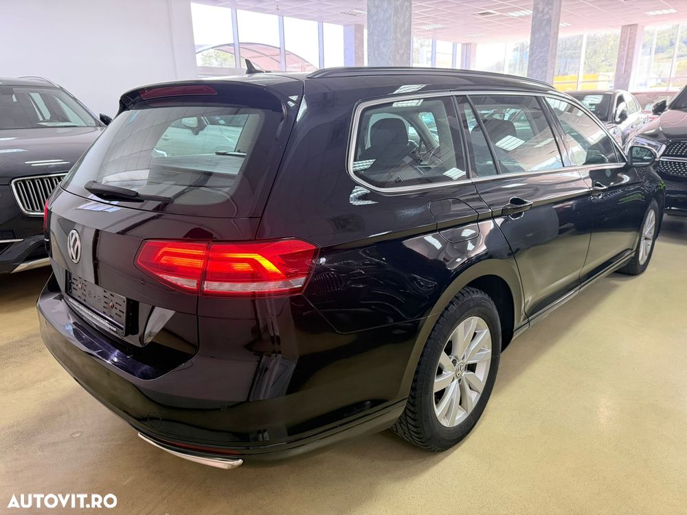 Volkswagen Passat 2.0 TDI (BlueMotion Technology) Comfortline - 19