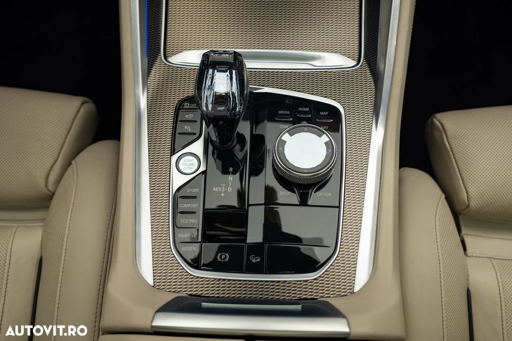 BMW X6 xDrive40i AT MHEV - 24