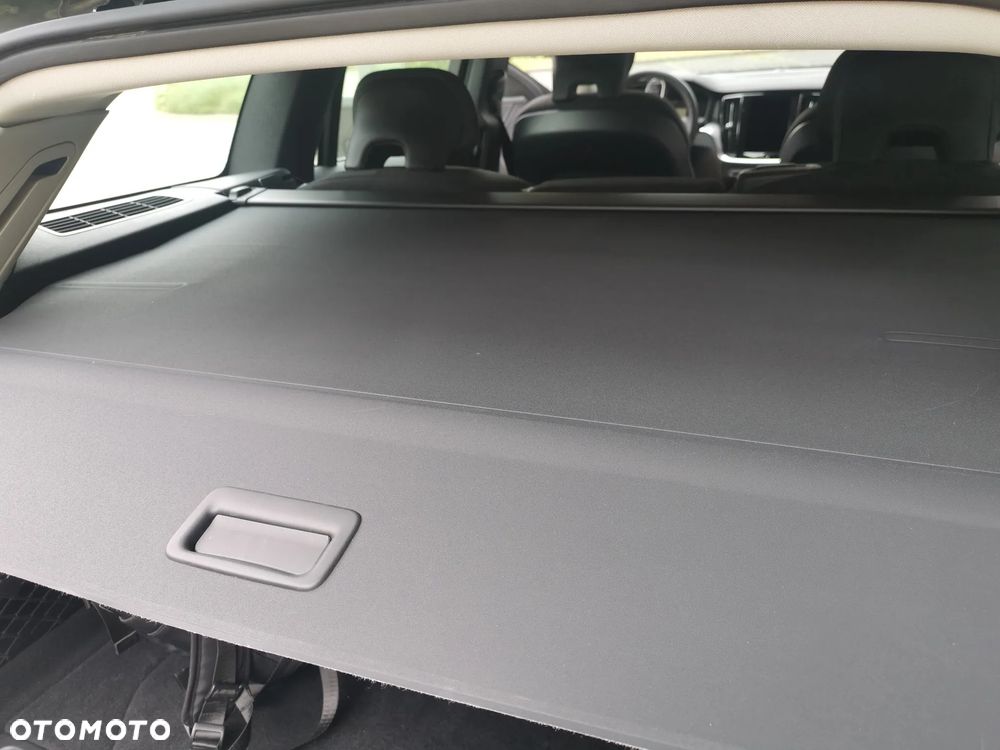 Volvo V60 B4 D Momentum - 18