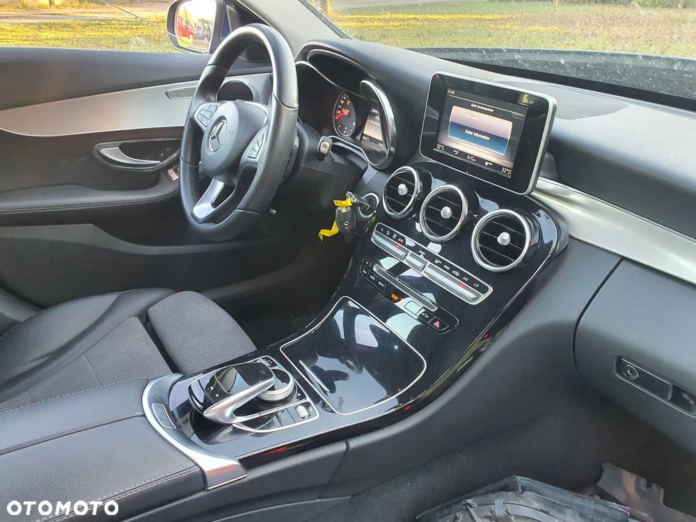 Mercedes-Benz Klasa C 180 T 7G-TRONIC Avantgarde - 21