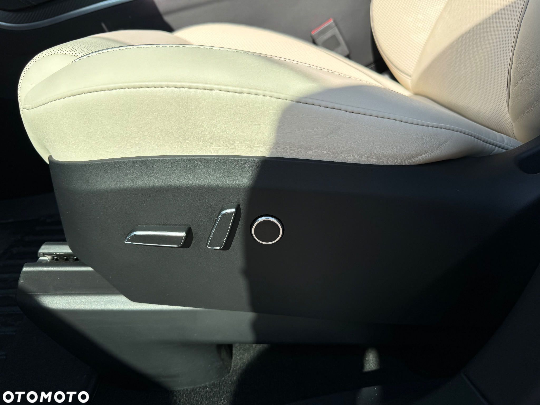 Tesla Model X Plaid - 39