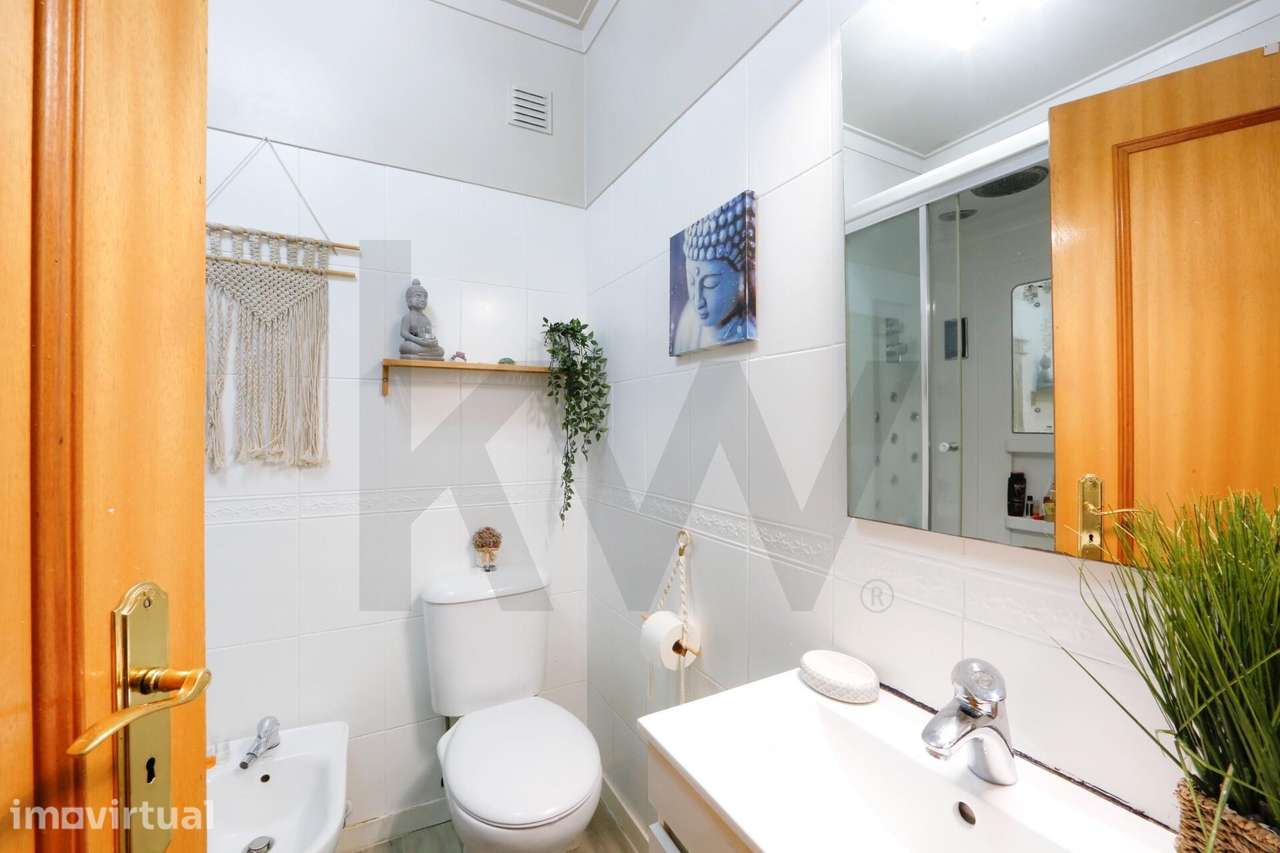 Apartamento T2 com Varandas e Excelente Exposição Solar na Quinta do C - Grande imagem: 5/19