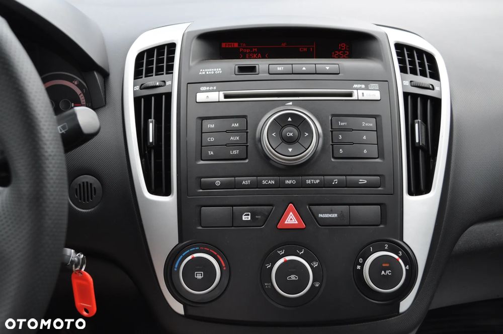 Kia Ceed 1.4 CVVT Edition 7 - 21
