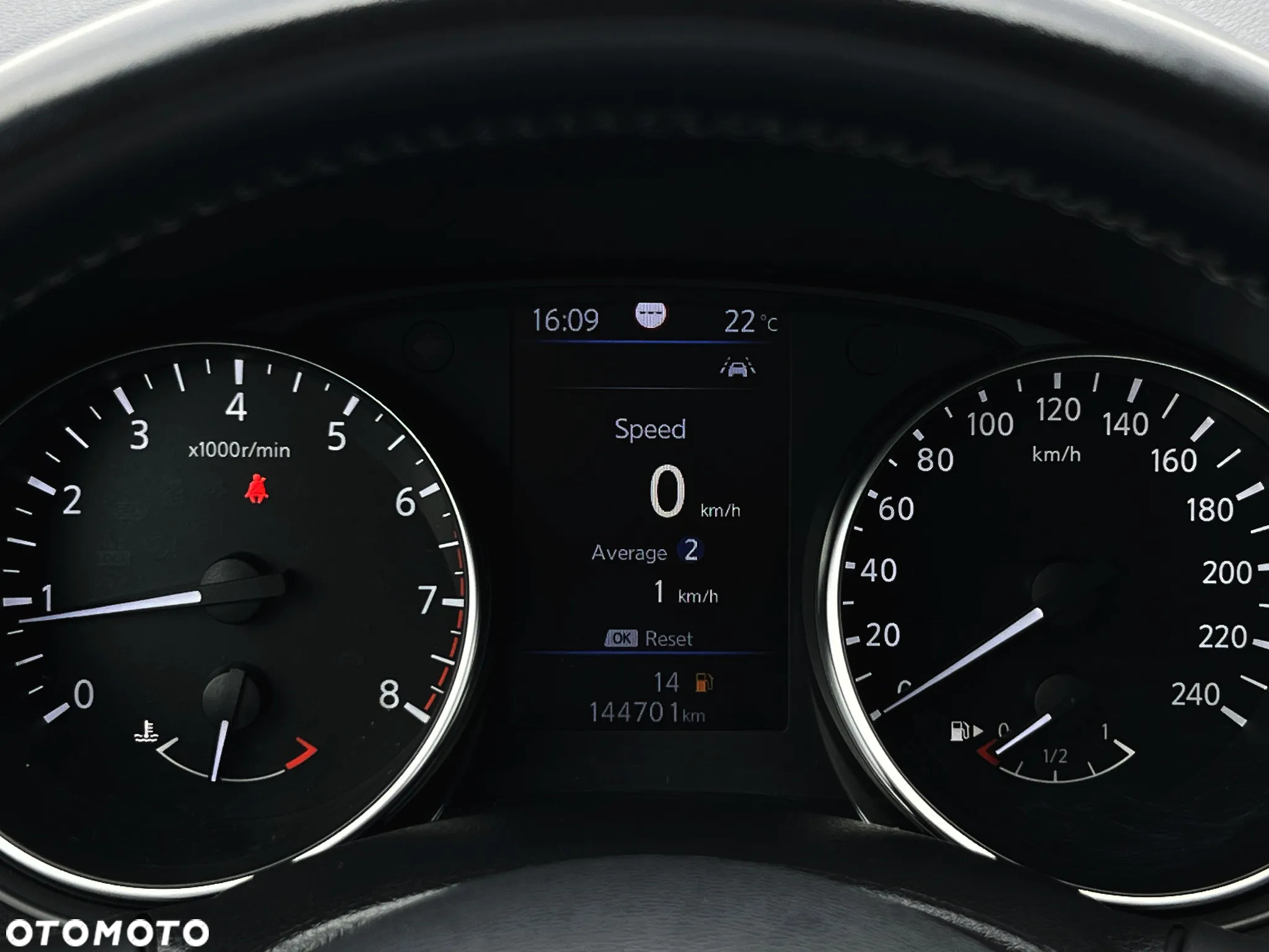 Nissan Qashqai 1.3 DIG-T N-Connecta - 40
