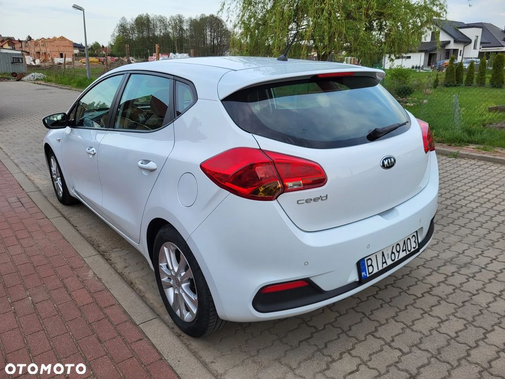 Kia Ceed - 6