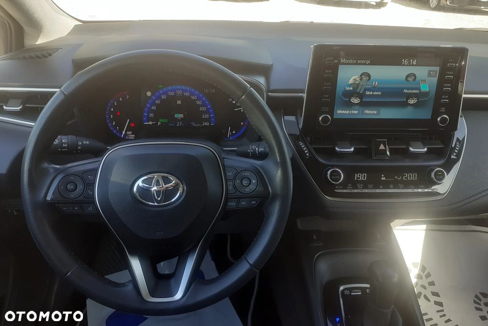 Toyota Corolla - 10