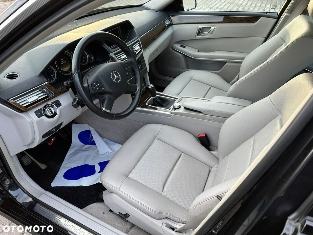 Mercedes-Benz Klasa E - 7