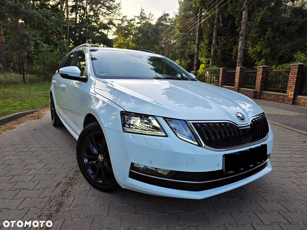 Skoda Octavia 2.0 TDI DSG Premium Edition - 1