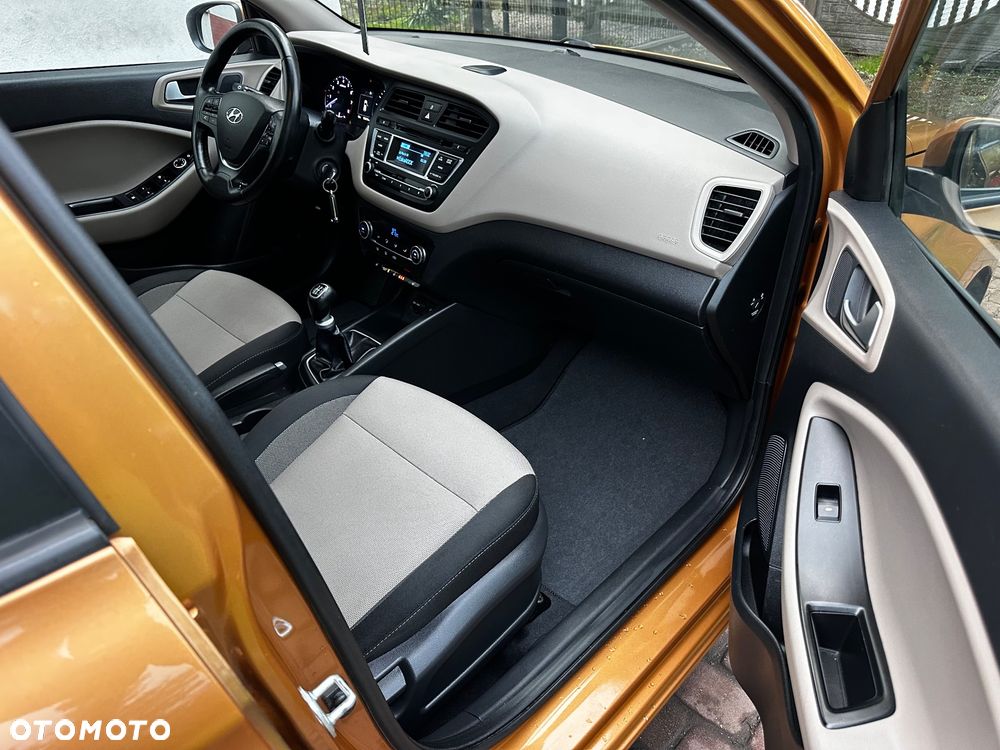 Hyundai i20 blue 1.2 YES!+ - 30