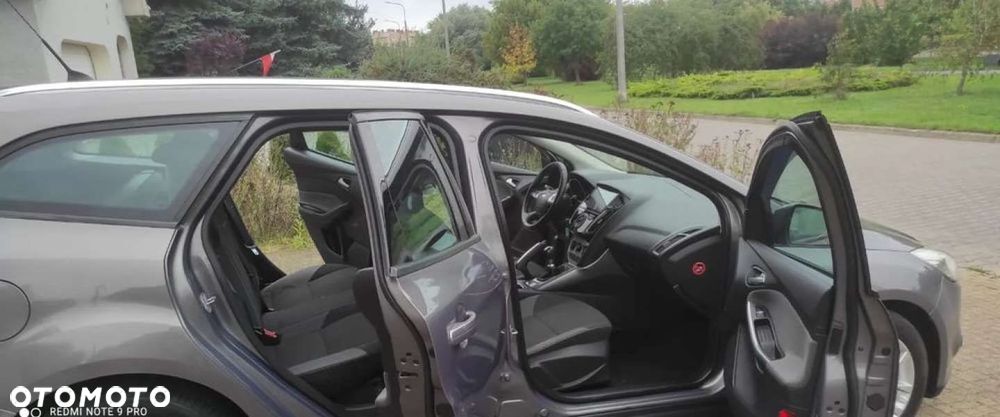 Ford Focus SW 1.6 TDCi DPF Titanium - 18