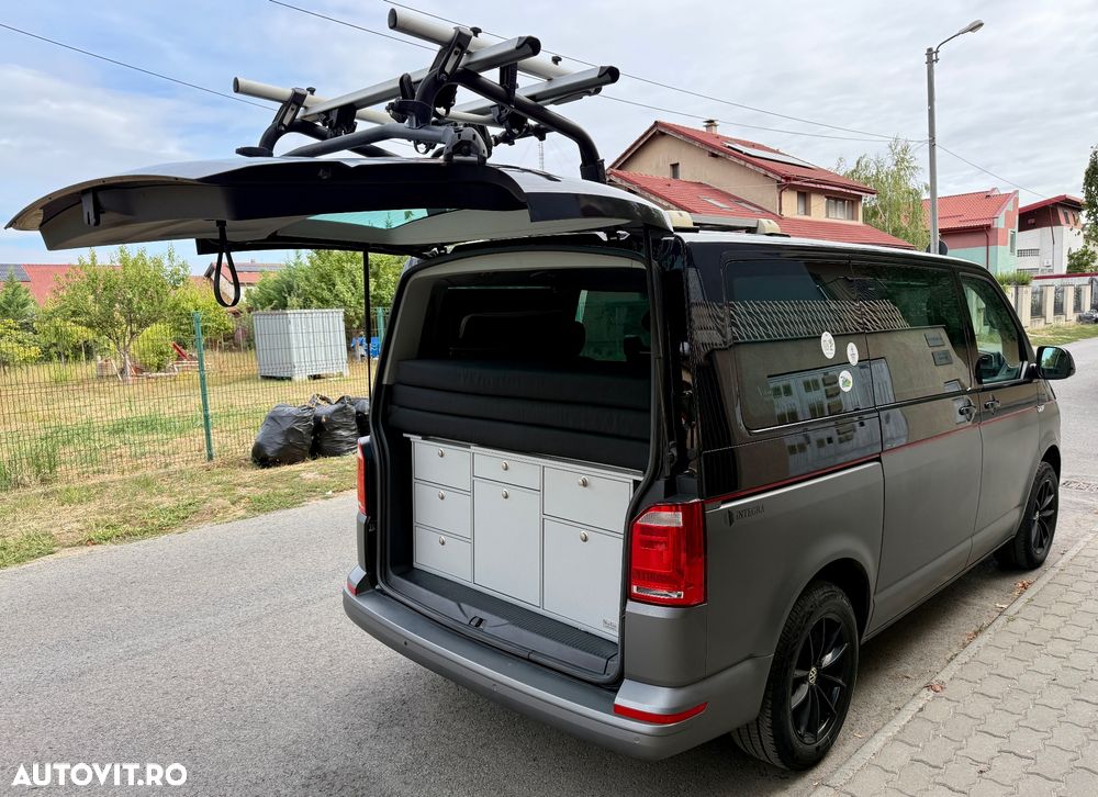 Volkswagen Multivan - 36