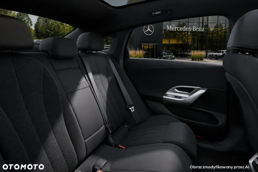 Mercedes-Benz Klasa C 400 4-Matic 94kWh - 12