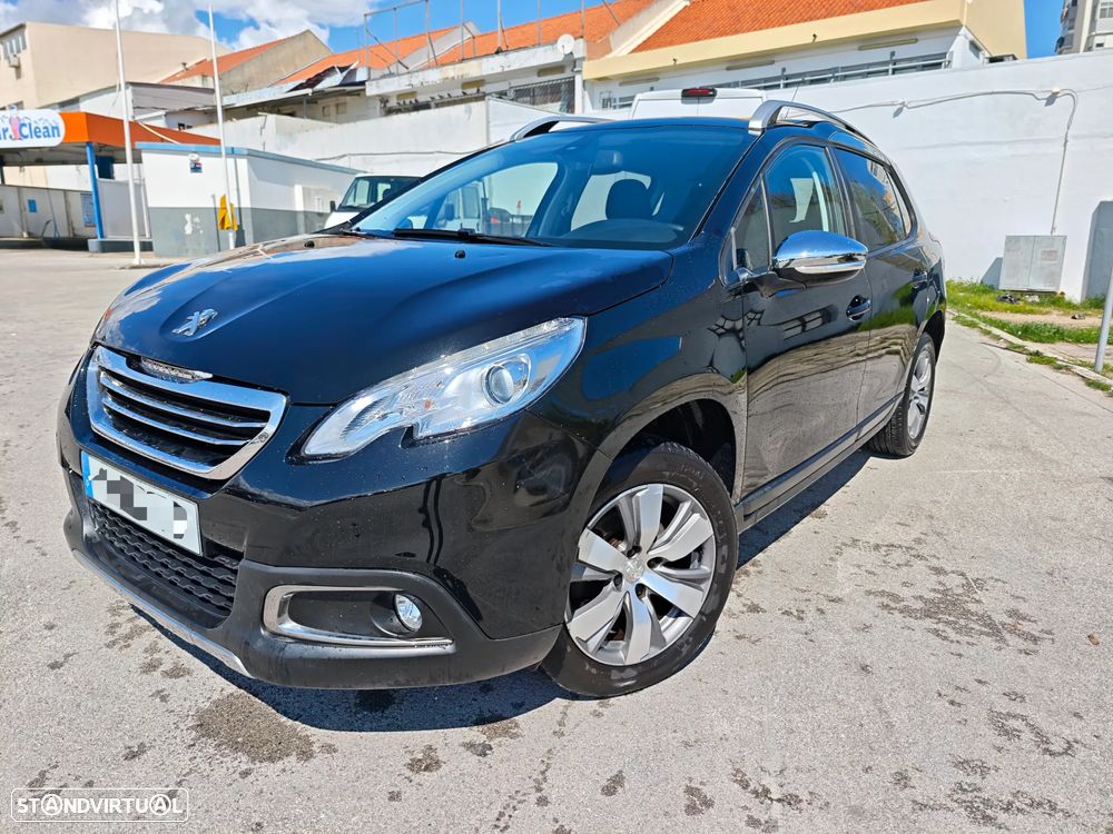 Peugeot 2008 1.2 PureTech Allure - 1