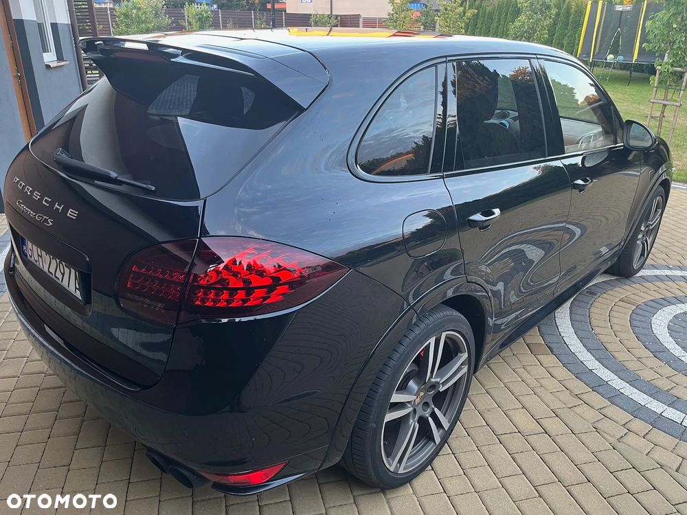 Porsche Cayenne GTS - 5