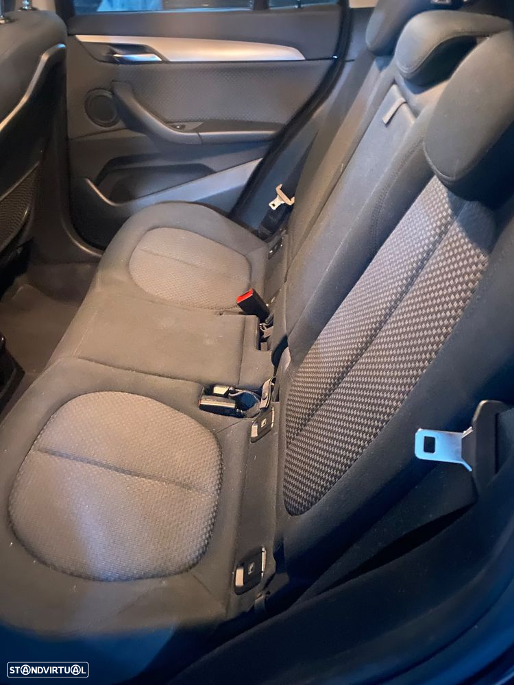 BMW X1 18 i sDrive - 20