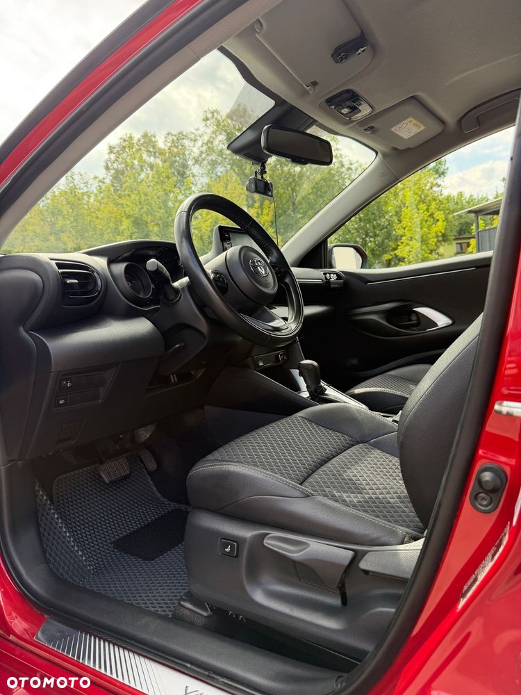 Toyota Yaris - 18