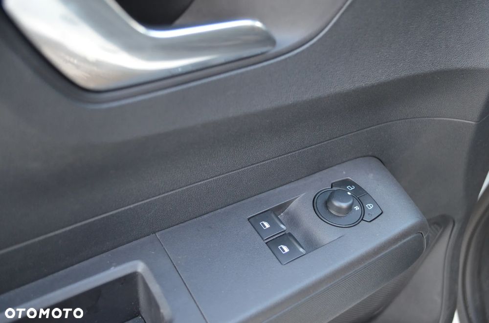 Ford TRANSIT COURIER - 4