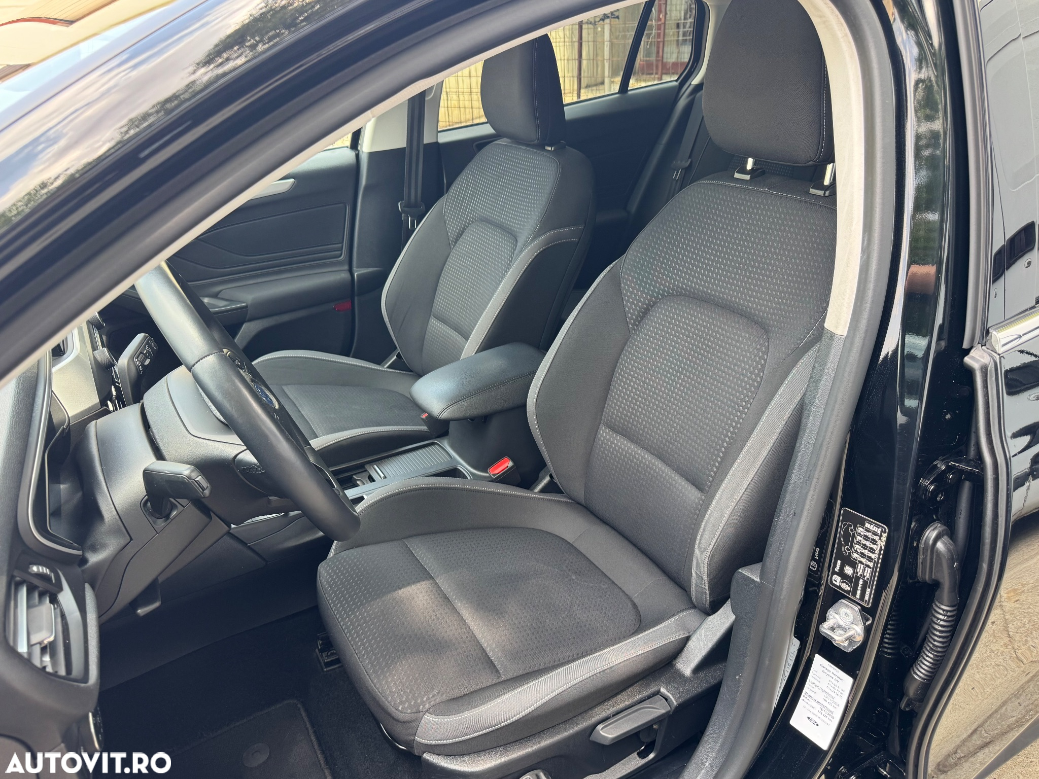Ford Focus 1.5 EcoBlue Start-Stopp-System TITANIUM X - 9