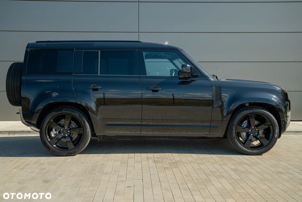 Land Rover Defender - 3