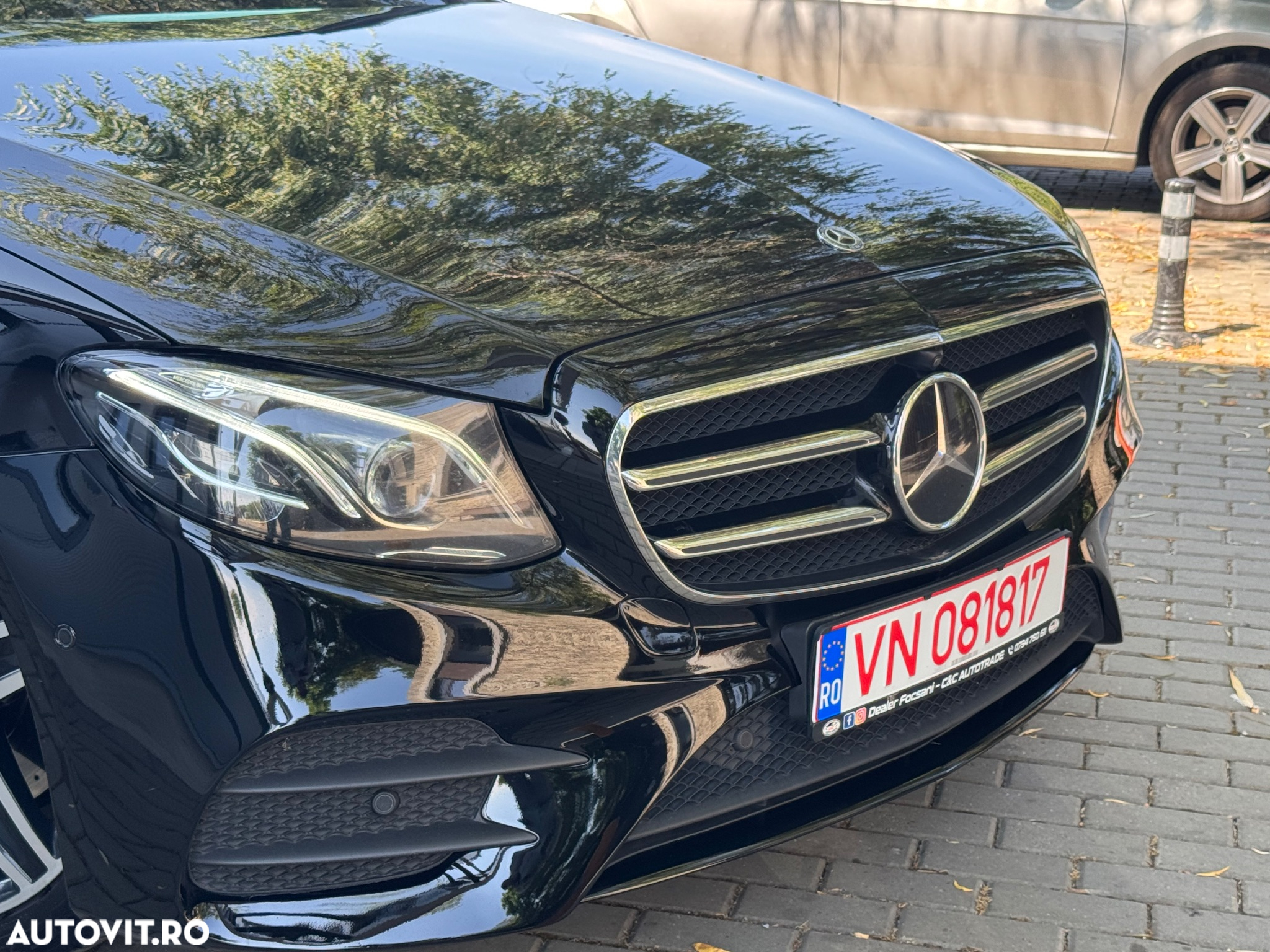 Mercedes-Benz E 220 d 9G-TRONIC AMG Line - 18