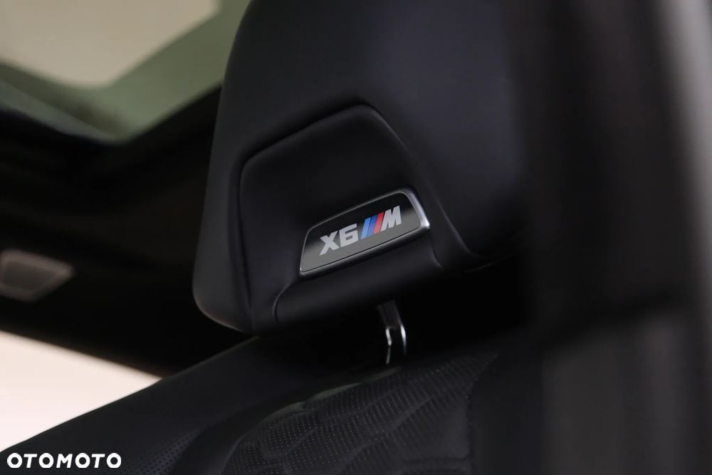 BMW X6M - 27