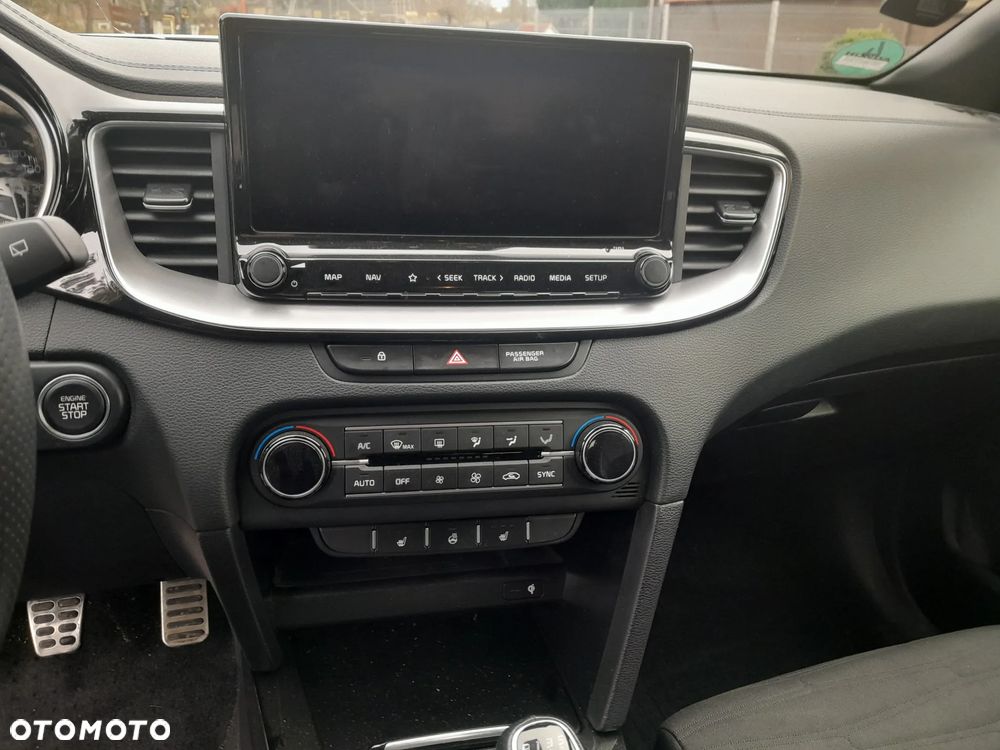 Kia Ceed 1.5 T-GDI OPF GT Line - 17