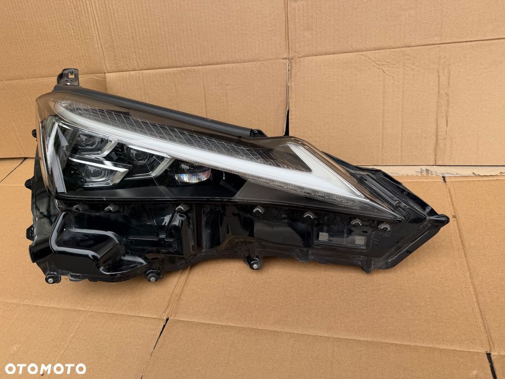 LEXUS UX LAMPA PRAWA PRZÓD FULL LED PRZEDNIĄ - 3