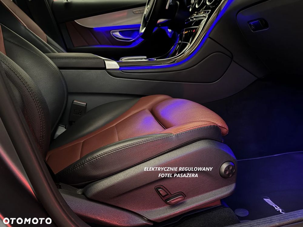 Mercedes-Benz GLC 220 d 4Matic 9G-TRONIC AMG Line Plus - 20