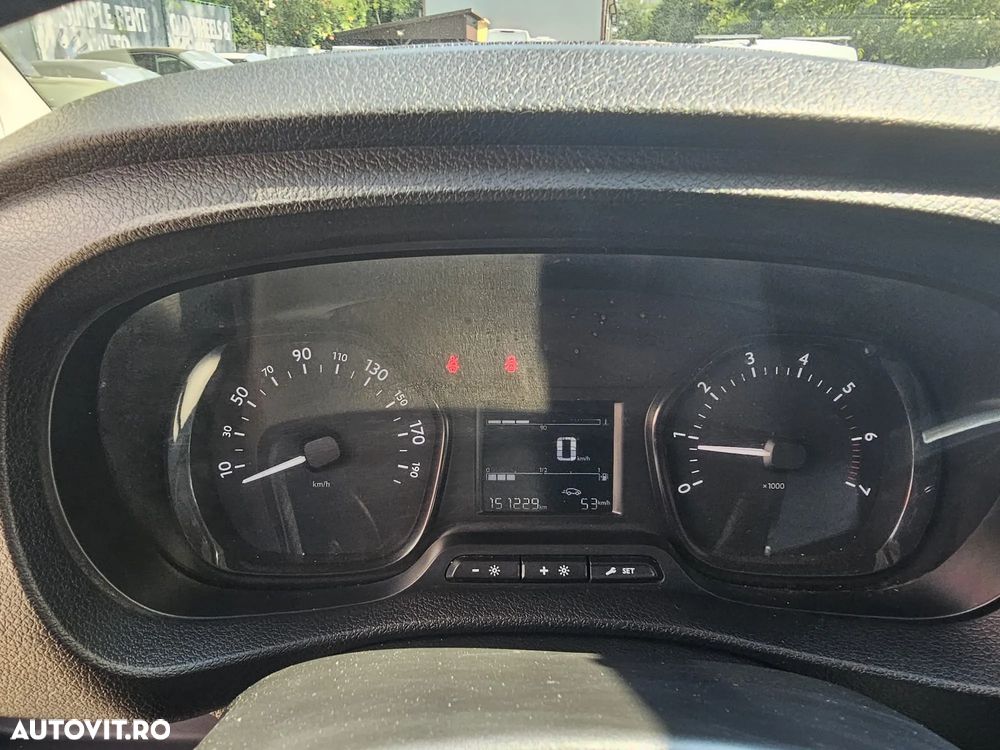 Toyota Proace 1.5 D-4D 120CP 8+1 L2H1 Base+ - 21