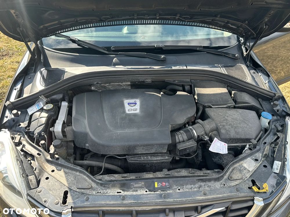 Volvo XC 60 D5 AWD Momentum - 18