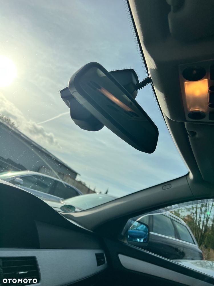 BMW Seria 5 525d - 21