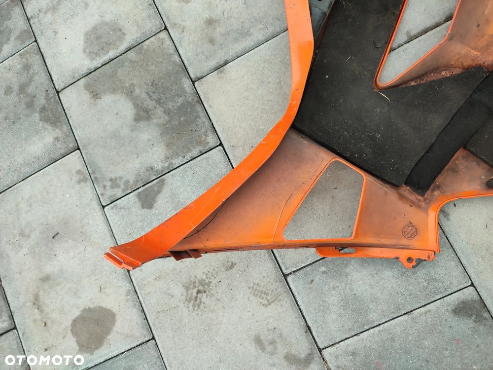 Owiewka, osłona prawa, bok, boczek prawy Honda CBR 600RR PC37 - 11