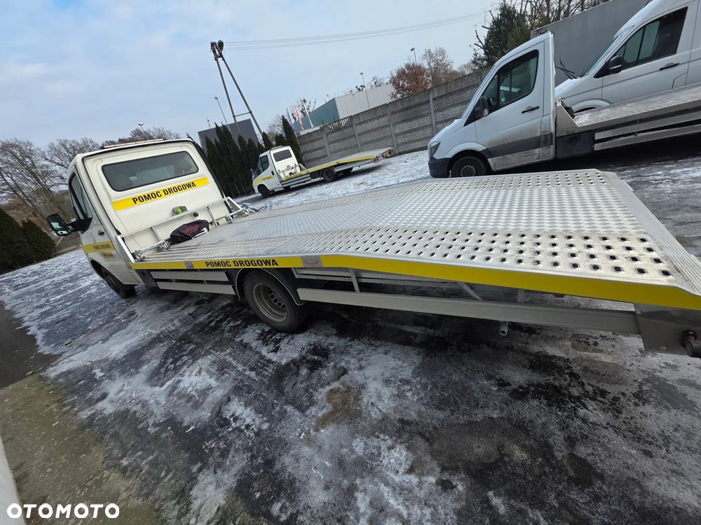 Mercedes-Benz Sprinter - 7