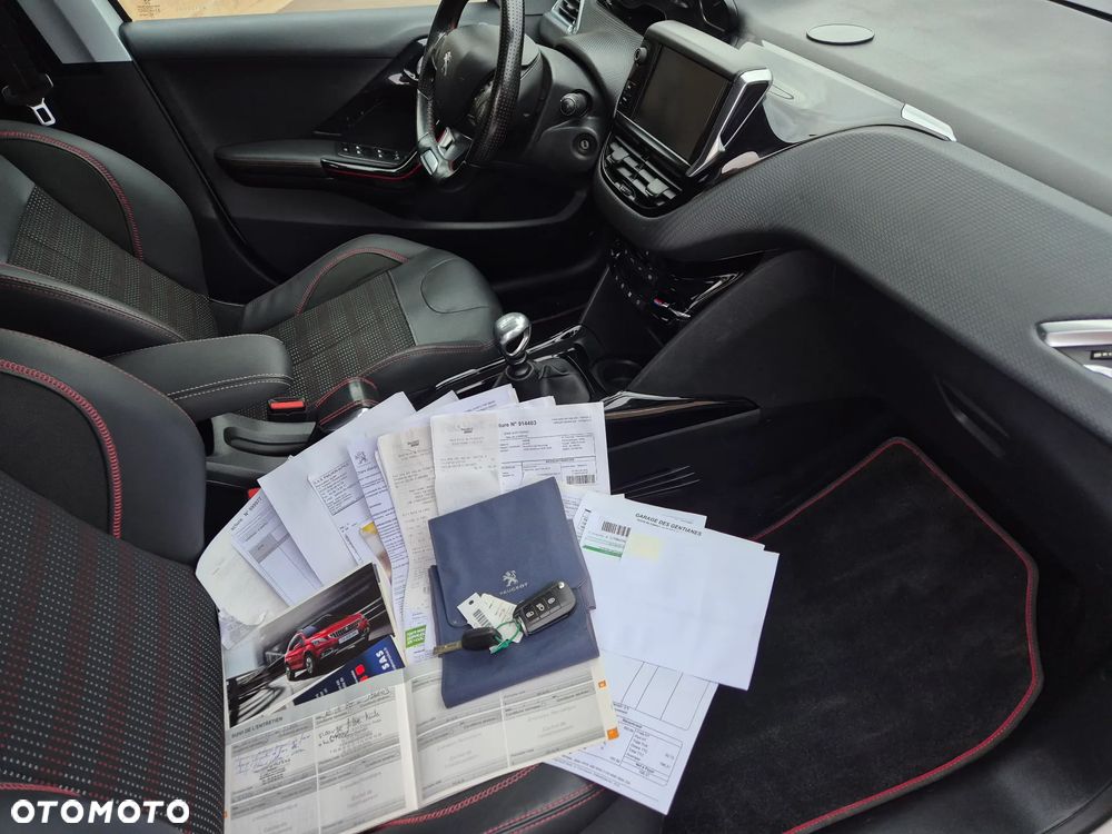 Peugeot 2008 BlueHDi FAP 120 STOP & START GT-Line Edition - 21