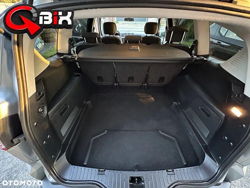 Ford S-Max - 23