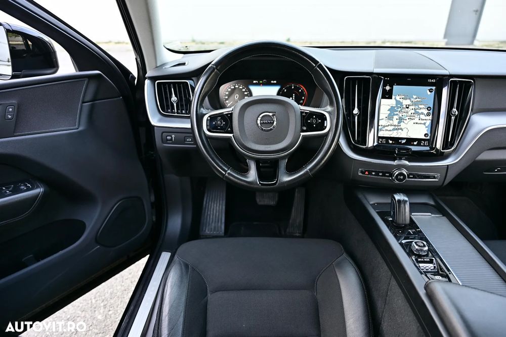 Volvo XC 60 B4 D AWD Geartronic Momentum - 25