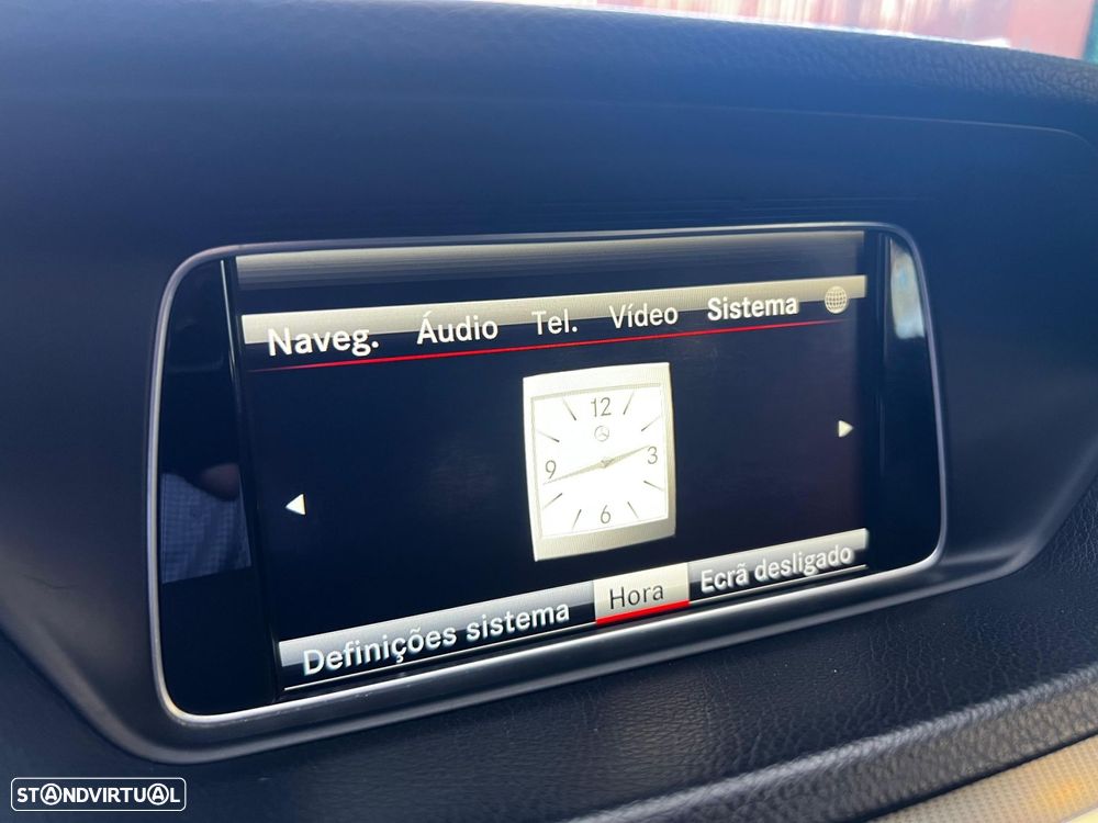 Mercedes-Benz E 250 BlueTEC Avantgarde Auto. - 29