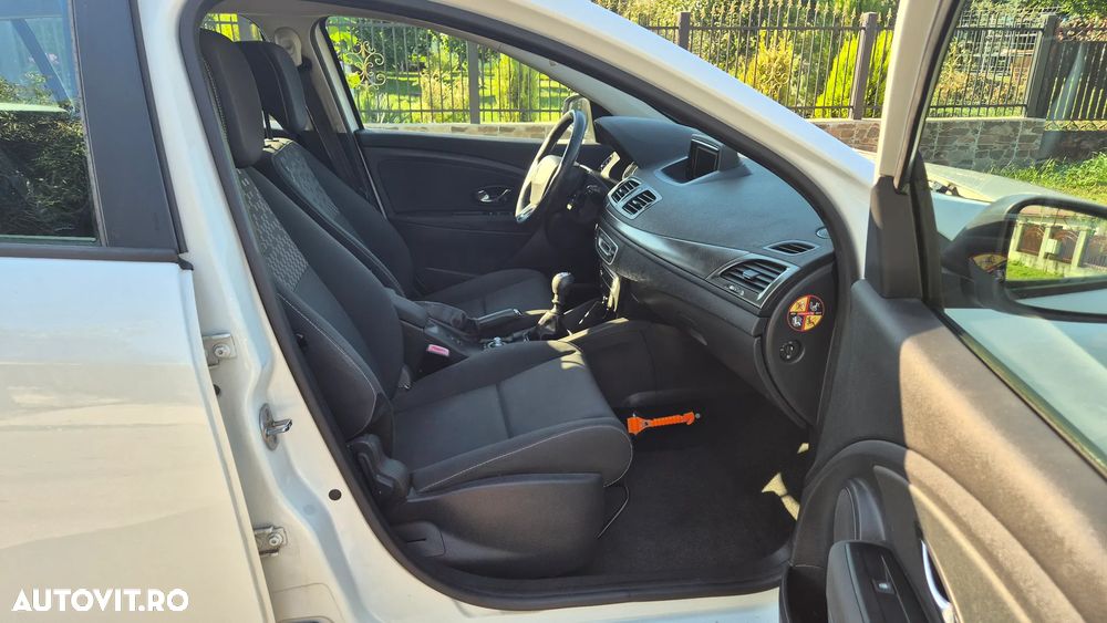 Renault Megane ENERGY dCi 110 Start & Stop Dynamique - 13