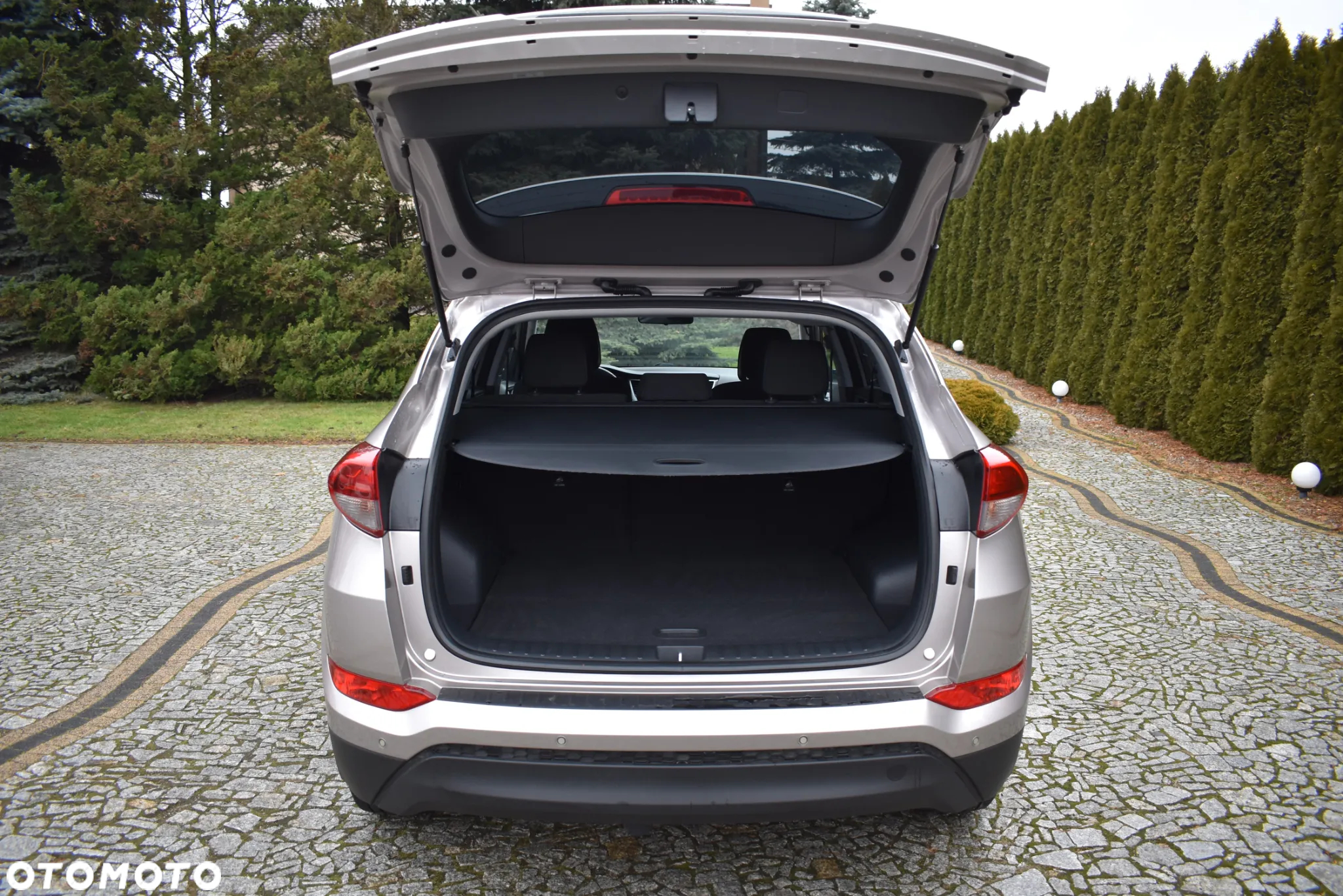 Hyundai Tucson blue 1.6 GDi 2WD Intro Edition - 32