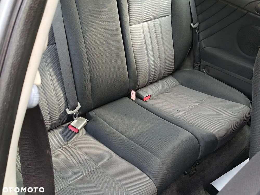 Alfa Romeo 147 1.9 JTD 16V Black Line - 10