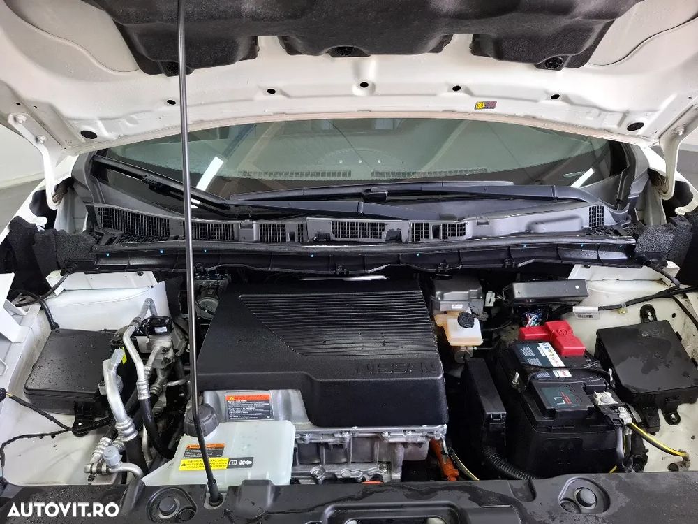 Nissan LEAF Tekna - 30