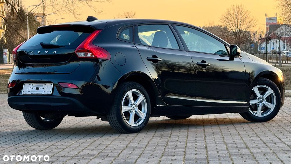 Volvo V40 D2 Momentum - 7