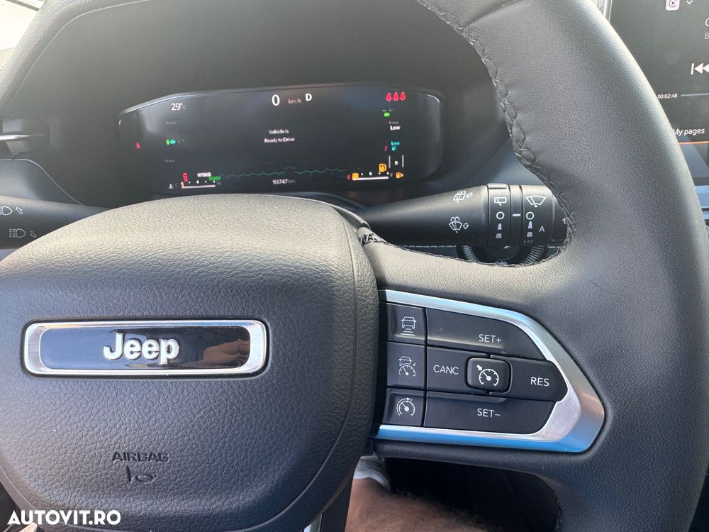 Jeep Compass - 31