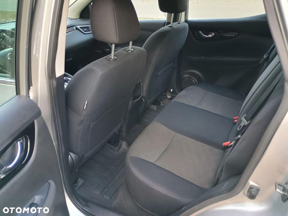 Nissan Qashqai 1.2 DIG-T Acenta Xtronic - 9