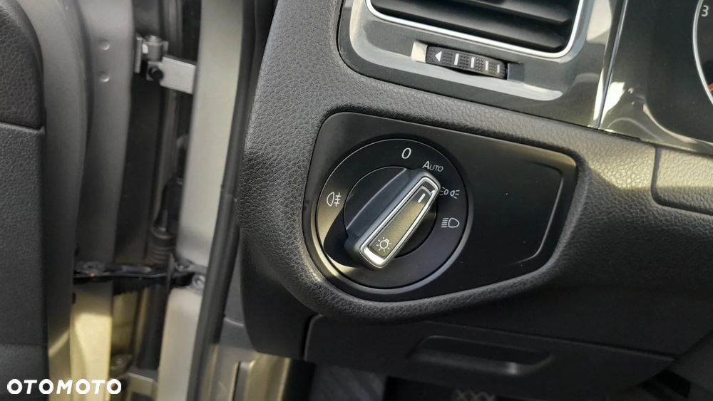 Volkswagen Golf - 13