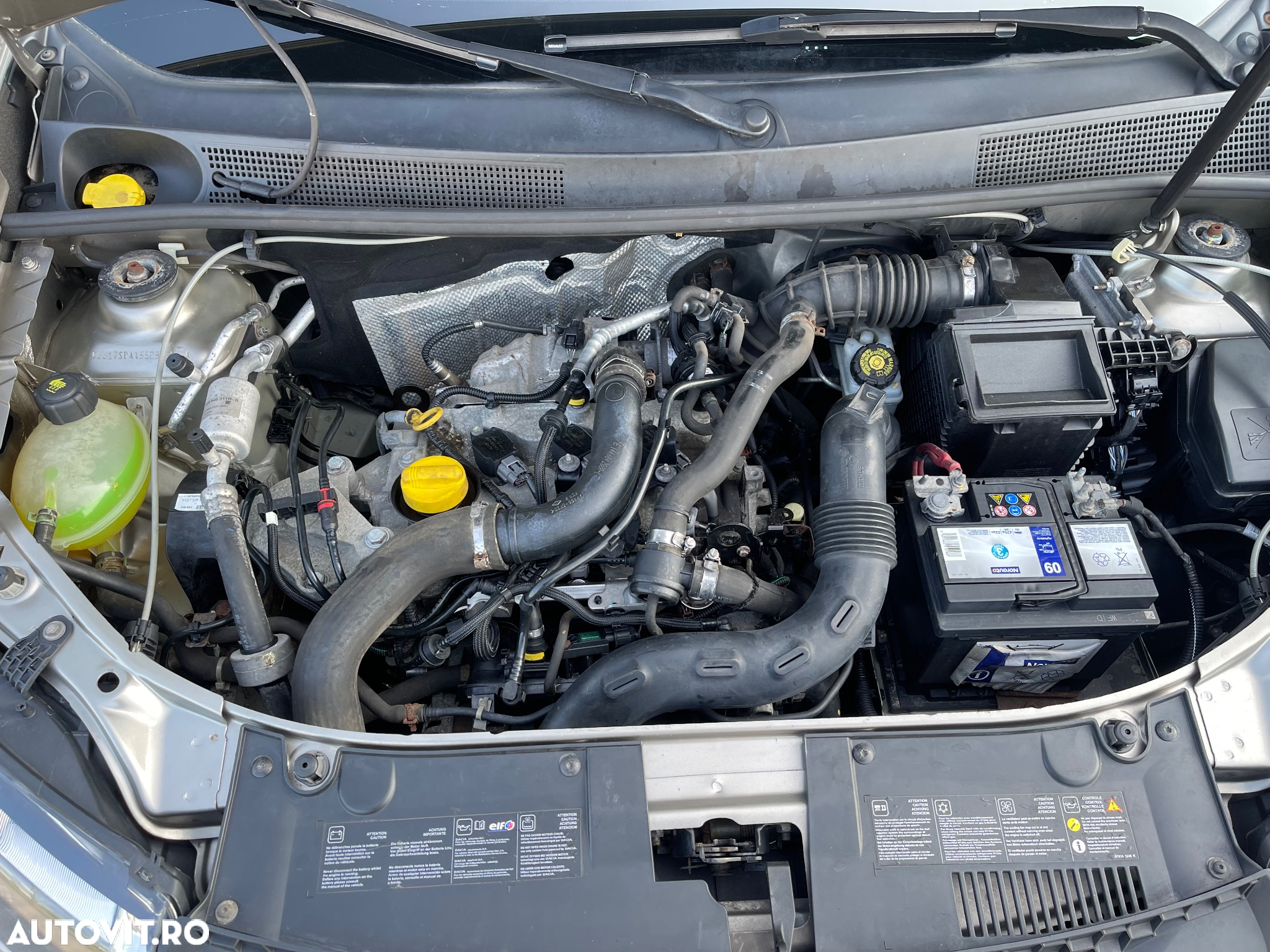 Dacia Logan 0.9 90CP Ambiance - 24
