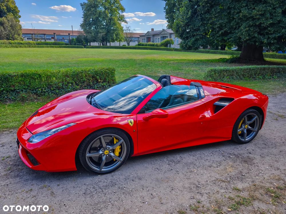 Ferrari 488 - 2